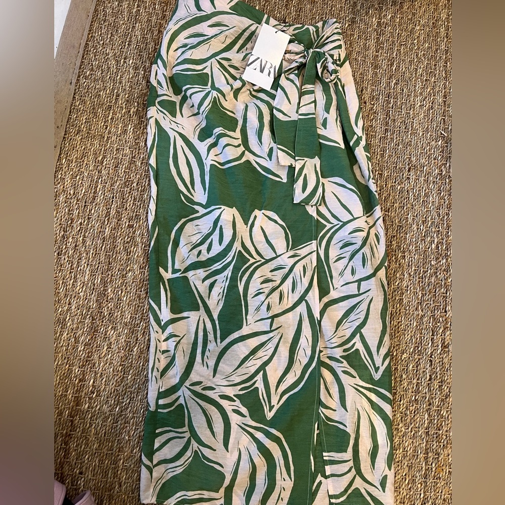 ZARA wrap skirt Size XS